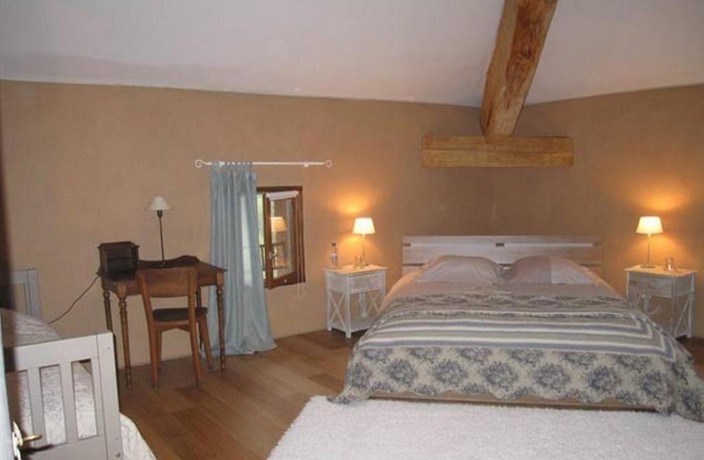 Le Fraysse Bed & Breakfast Montdurausse Oda fotoğraf
